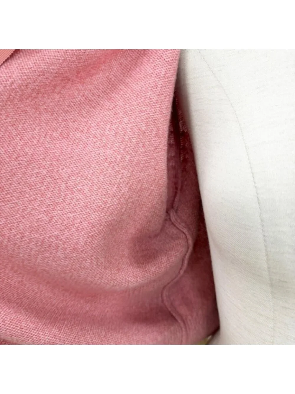 Chanel Cashmere 98% Gripoix Style Camellia Button Cardigan Pink 40